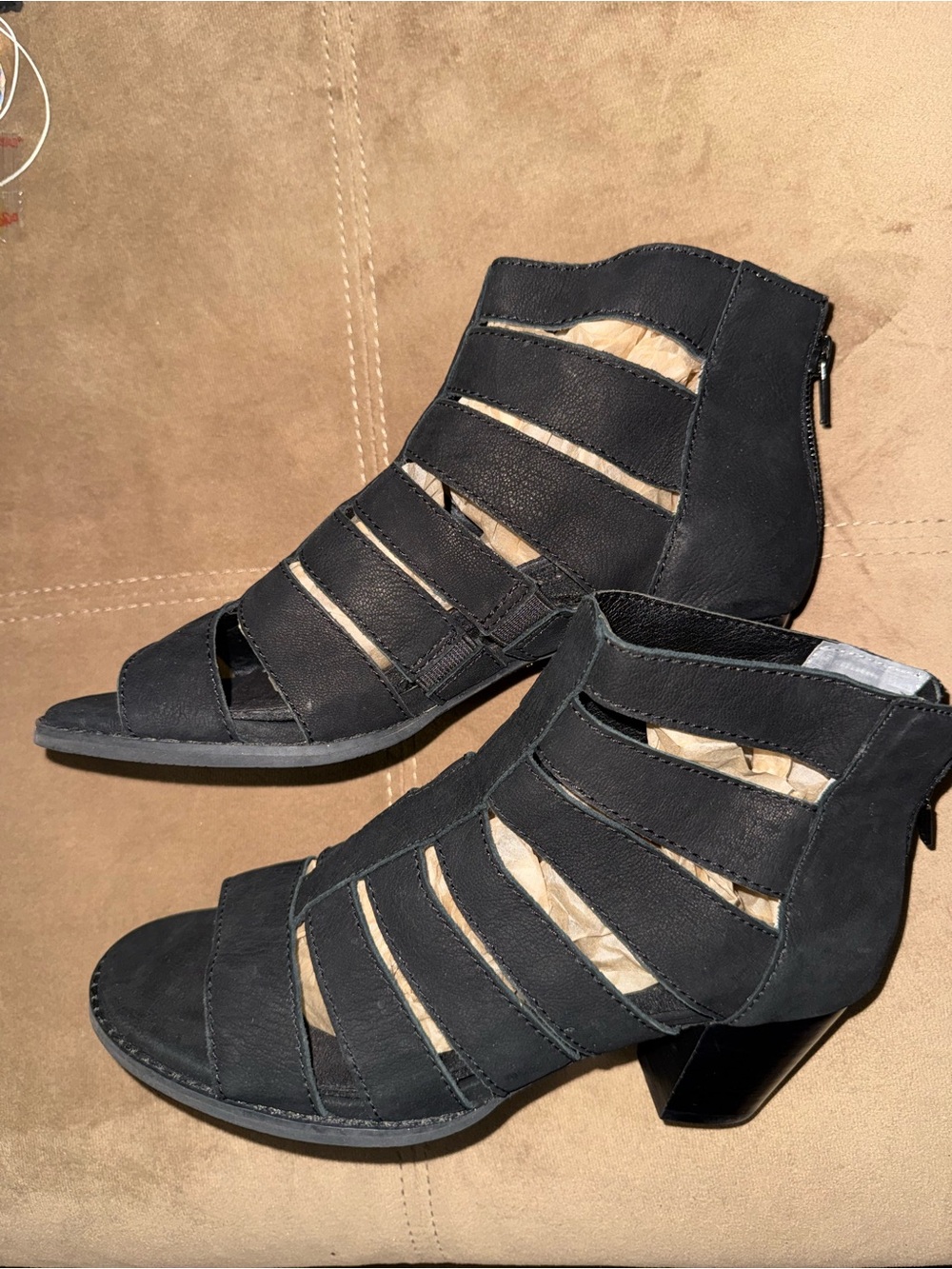 Vionic Black Strappy Cutout Block Heel Sandals